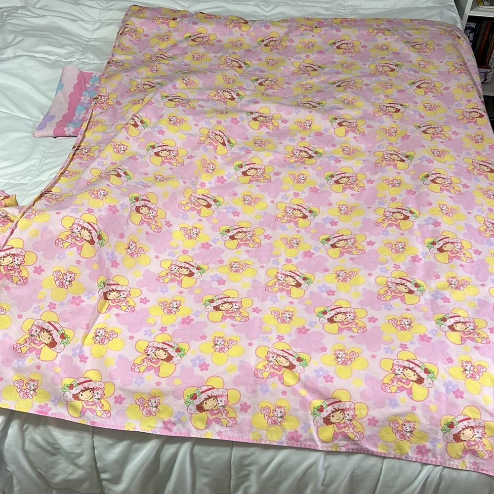 🍓🍰Vintage Strawberry shortcake crib/toddler sheet set - Picture 7 of 15